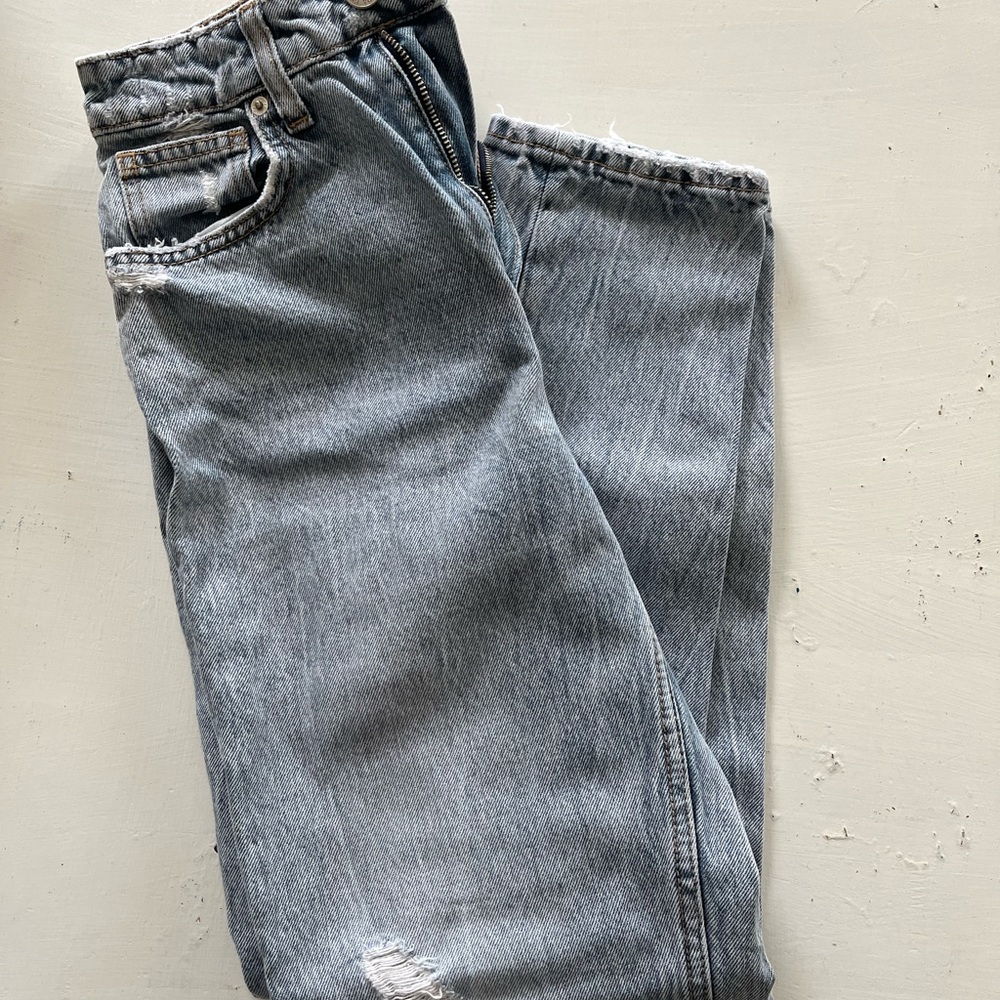Zara light wash mom jeans